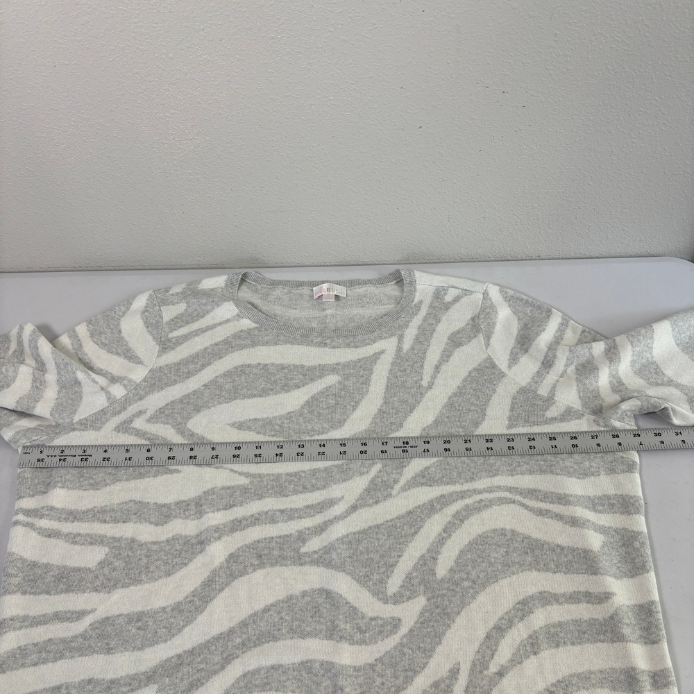 Belle by Kim Gravel Sweater Size 3X Gray White Zebra Print Knit Pullover A549501 - Picture 7 of 8